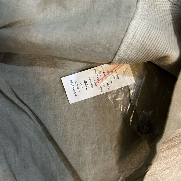 Elan Button Down Top - Picture 3 of 4